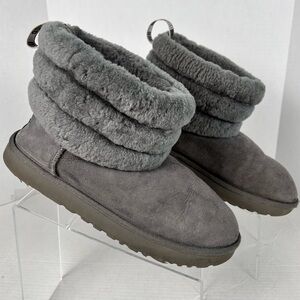 UGG CLASSIC MINI FLUFF QUILTED GRAY SHEARLING  SHORT BOOT LOGO  US 10 / EU 41